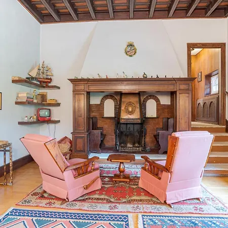 Colle فيلة Ossuccio